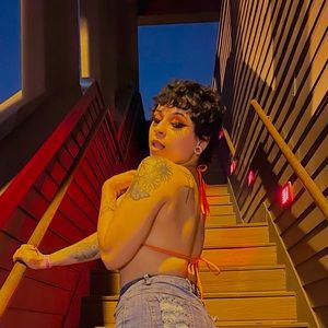 Meet your Posher, Kristiaaaaa